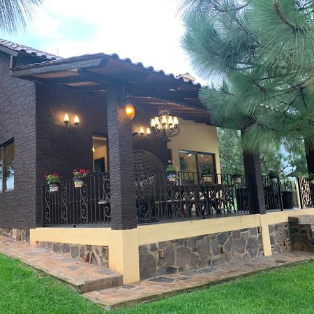 Cabana No.6 Puerta Del Bosque Mazamitla. Ngoại thất bức ảnh