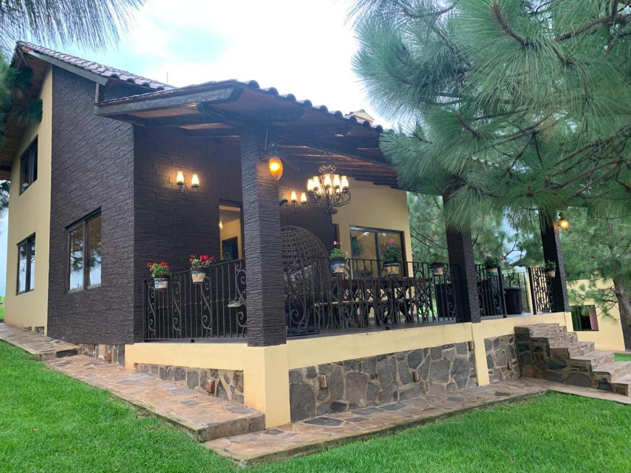 Cabana No.6 Puerta Del Bosque Mazamitla. Ngoại thất bức ảnh